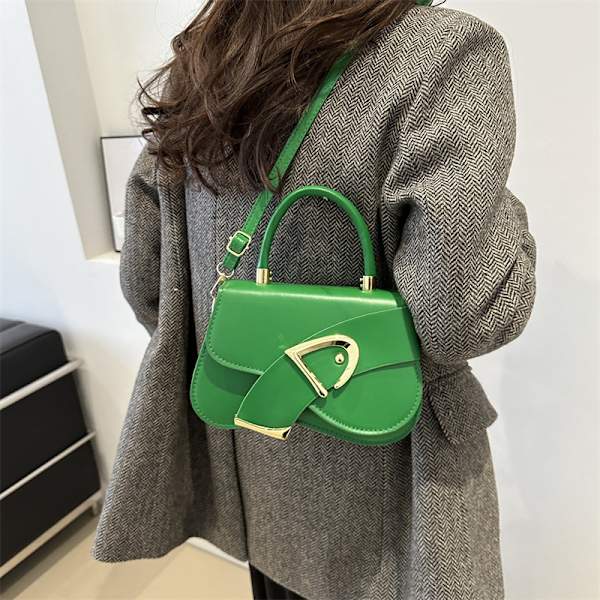 Trendig specialintresse design all-match liten fyrkantig väska damväska 2024 västerländsk stil enfärgad textur crossbody handväska Svart