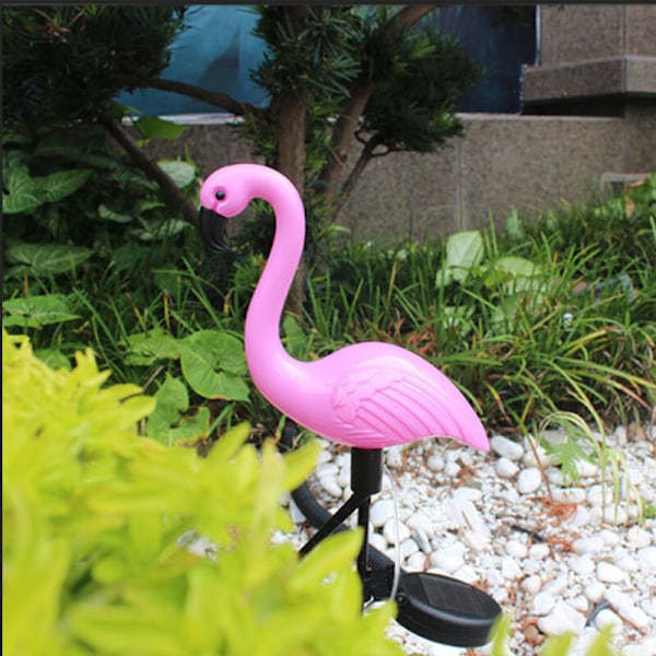 Solcells-LED utomhuslampa Gräsmattsljus Flamingos Trädgårdsbelysning Vattentät markpunkt Flamingo vitt ljus, kräver ingen ext.