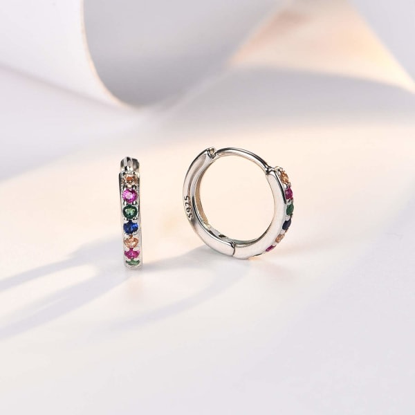925 Sterling Silver Små Hoop Örhängen för Kvinnor Flickor 8mm Cubic Zirconia Huggies Örhängen Hypoallergena Broskörhängen