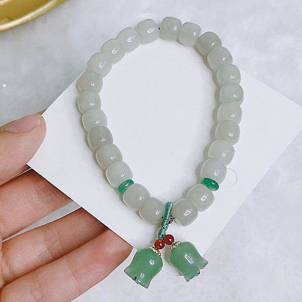Kellokukka-kukka ja jade-käsi koru syntymäpäivälahja