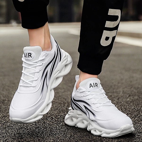 Fashion Running Sko Mænd Flame Trykte Sneakers Strik Sportsblad Dæmpning Jogging Trænere Letvægt ZY-SHCCJQ2107-Hvid 40