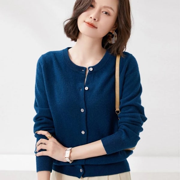 Vår 2023 Nya 15 Färger Dam Stickad Cardigan Damknapp Design Solid Färg Rund Hals Cardigan Solid Färg R Tröjor mörkblå L