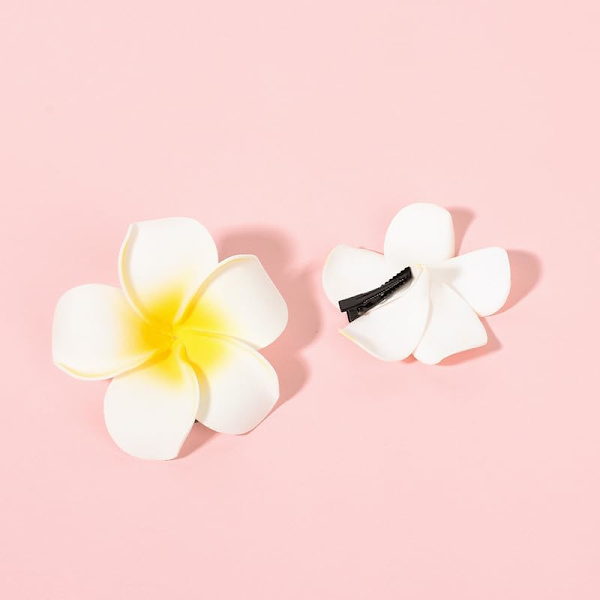4 stk. Hawaii-inspirerte Plumeria hårklipp for strandfest (hvite) 4pcs White