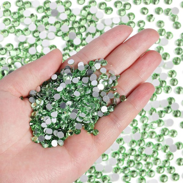 2880 kpl Vihreitä Litteitä Takapuolisia Strassisia Koristeita DIY-Töihin, Vaaleanvihreä/Peridootti, SS30, 6.3-6.5mm Peridot SS30/2880pcs