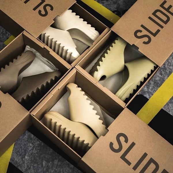 Sommar Clogs Mode Mjuk Botten Strand Män Tompa Kvinnors Sandaler Sjuksköterska Medicinska Sabot Eva Glider Andas Skorna Beige 42-43
