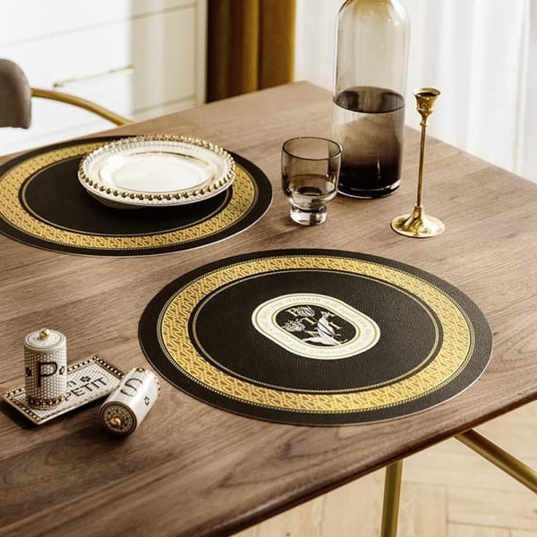CQBB Bordstablett set om 4, bordstablett Tvättbart värmebeständigt halkfritt PVC vinyl runda bordstabletter för kök Matbord 35cm (svart)