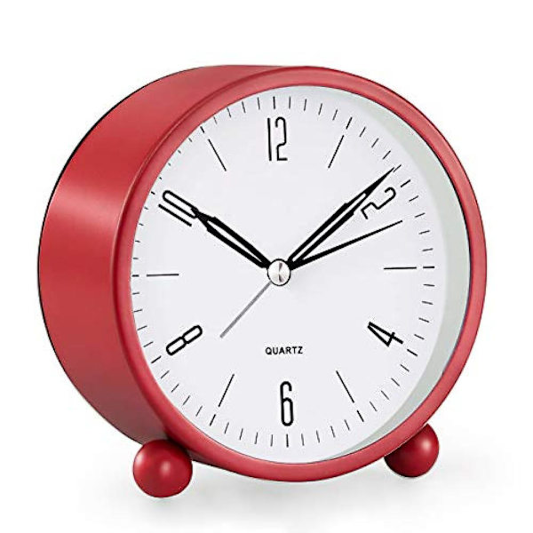 Analog väckarklocka, 4-tums super tyst, icke-tickande liten klocka med nattljus, batteridriven, enkel design, för sovrum, säng, skrivbord Röd Red