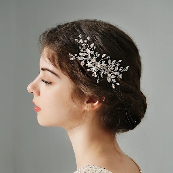 Ny silverpläterad hårkam Handgjorda pärlor strass Mode metallhuvudstycke Elegant hårsmycketillbehör för kvinnor HS-J5280S