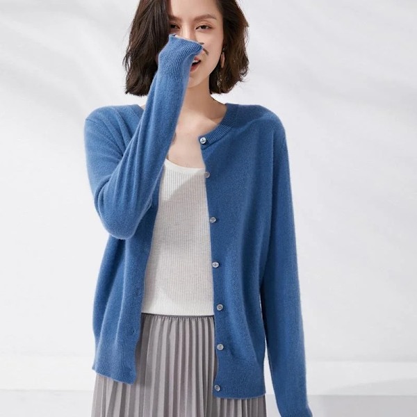 Vår 2023 Nya 15 Färger Dam Stickad Cardigan Damknapp Design Solid Färg Rund Hals Cardigan Solid Färg R Tröjor Blå M
