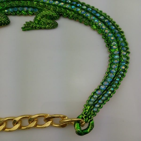 Krokodilhänge Halsband Nyckelbenskedja grön