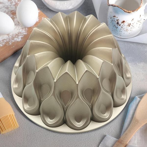 1. Charlotte Form Aluminium Køkken Tilbehør Dekoration Rund Jul Bryllup Familie 3D Charlotte Kageform Bageværktøj 24,69 cm X 9,98 cm