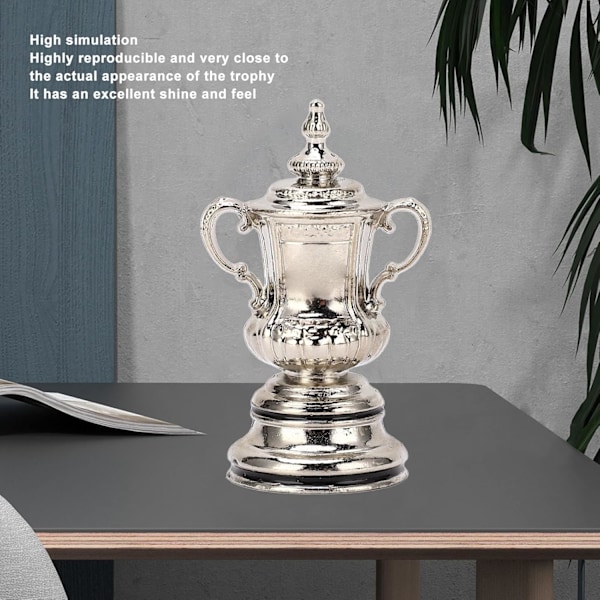 Mini Fotballkamp Trofé Cup Modell Høy Simulering Metall Fotball Liga Trofé Ornament Dekor