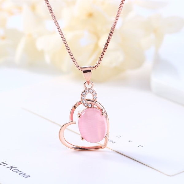Koreansk stil Ny kärlek Rosenkvartshänge för kvinnor rosa kristall hjärtformad halsband Choker Enkel mode smyckeskrinkedja