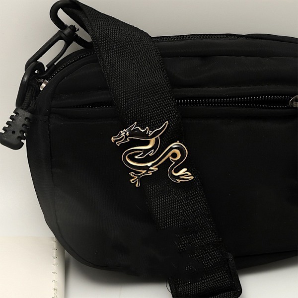Retro Dragon Totem Brosch Personlighet Män Zodiac Pin Mode