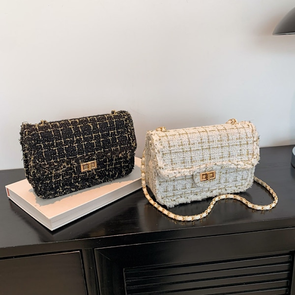 Kudottu tyylikäs kesätyylinen olkalaukku, villaketju, 2024 uusi olka- ja crossbody-laukku, kermanvalkoinen