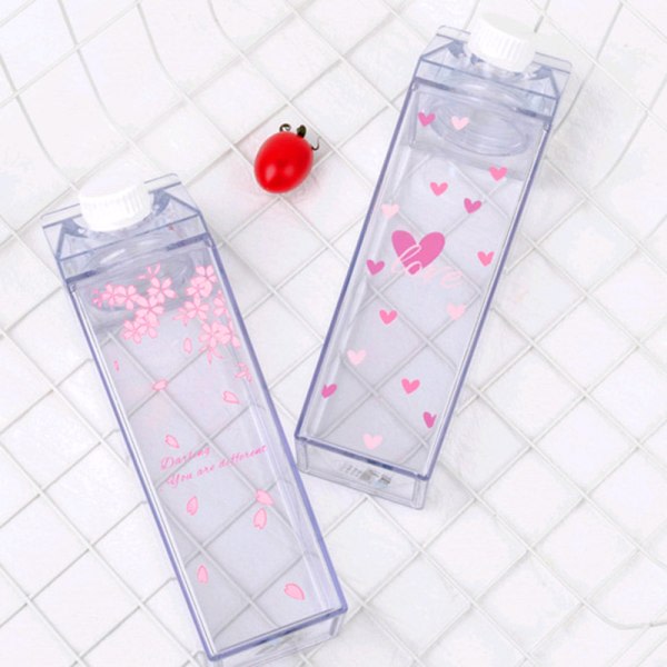 Plast klar mjölkkartong Vattenflaska Mode Transparent Mjölklåda Juice Vattenkopp Gåvor till flickor Jordgubbe