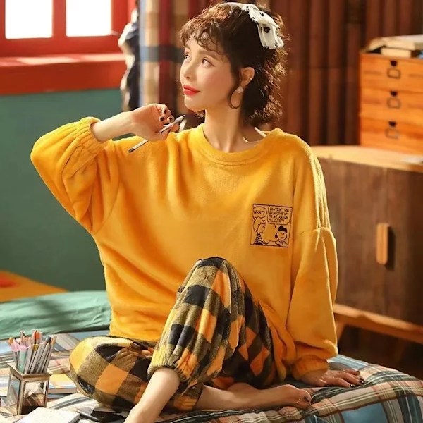 Gränsöverskridande Hösten Vinter Flanell Förtjockade Kvinnors Söta Cartoon Casual Lång Ärm Pullover Pajama Set Hem Kläder Ins 13.6 rosa bollar XXL
