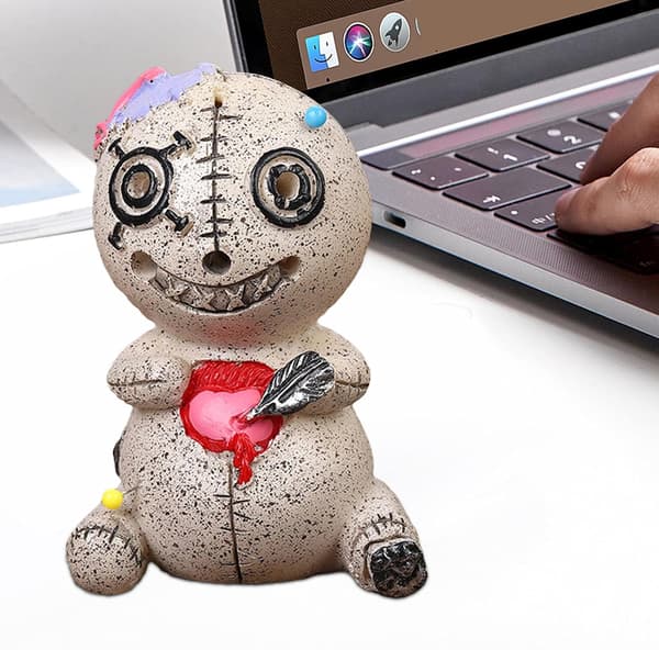 Voodoo Docka røgelsebrænder | Lille dukke design | Unik skrivebordsrøgelseholder til boligindretning Vänster