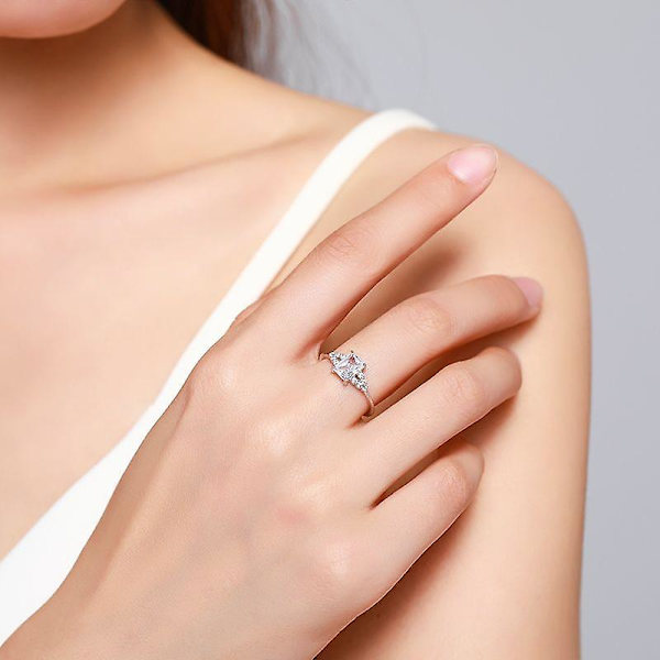 Rektangulær Zirkon Ring Damemode Lys Luksus Ring Sølv Smykker-----Størrelse 8