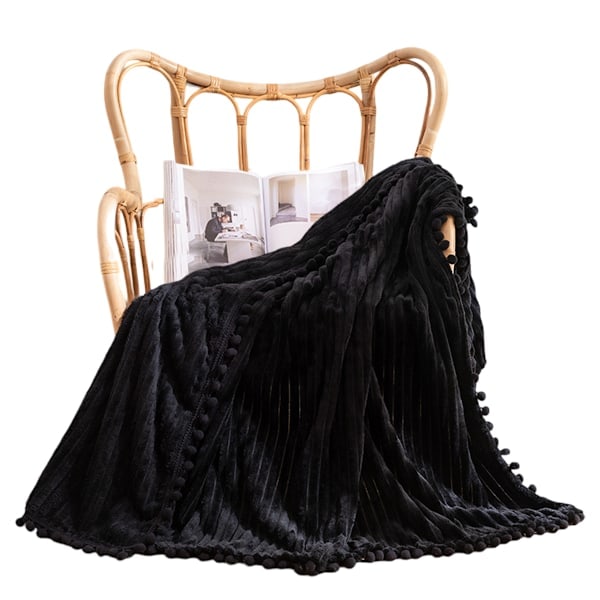 Fleecefilt Filtstorlek – 130x160 cm, Mjuk, Plyschig, Fluffig, Luddig, Varm, Mysig – Perfekt Filt för Soffa, Säng, Sittgrupp - med Pompom-Frans svart...
