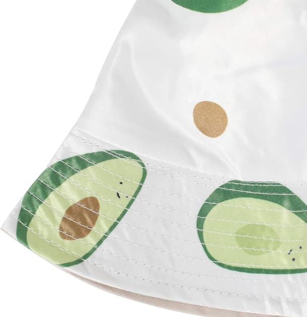 Valkoinen, unisex-lippalakki hedelmäkuviolla