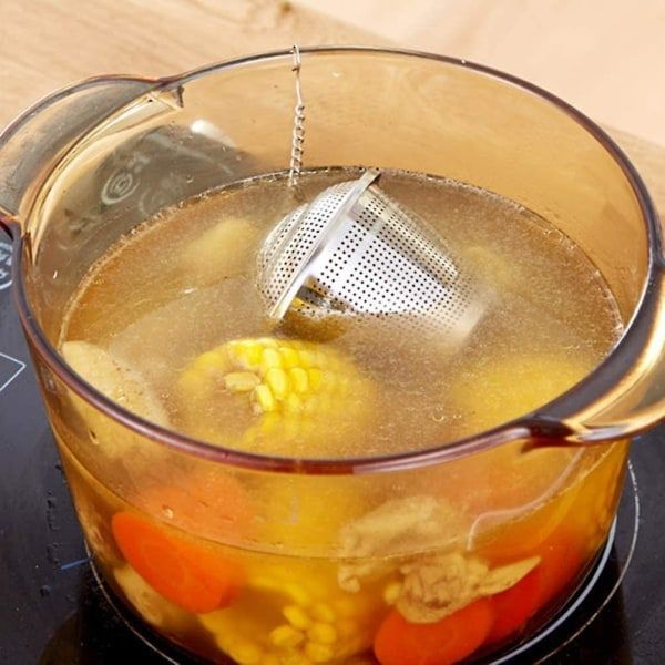 Ruostumattomasta teräksestä valmistettu teepallo mausteille
