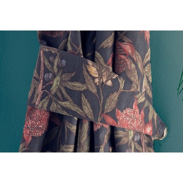 Belledorm Wild Garden Forede Gardiner (2-pak) 54cm x 66cm Pi Pink/Navy 54cm x 66cm