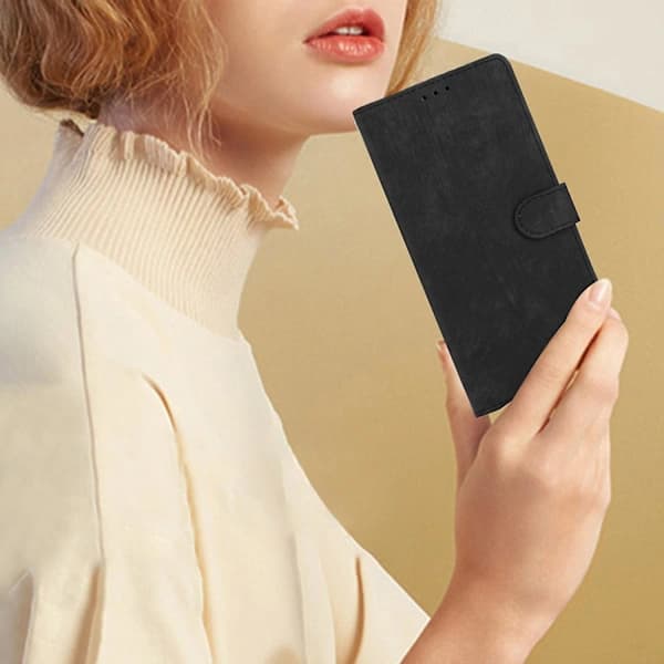 PU-læder Stand Case med Skin-touch til iPhone 15 Plus, Wallet Case Slim-Fit[co]
