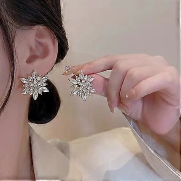 Håndlagde Silver Needle Lag-på-lag Blomsterøredobber Glitrende Rhinestone Ørestikker for Kvinner Elegante Festtilbehør[CO]