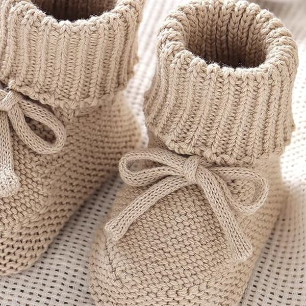Strikkede babyfutter, bomuld, beige, varme bløde støvler til småbørn 0-6M