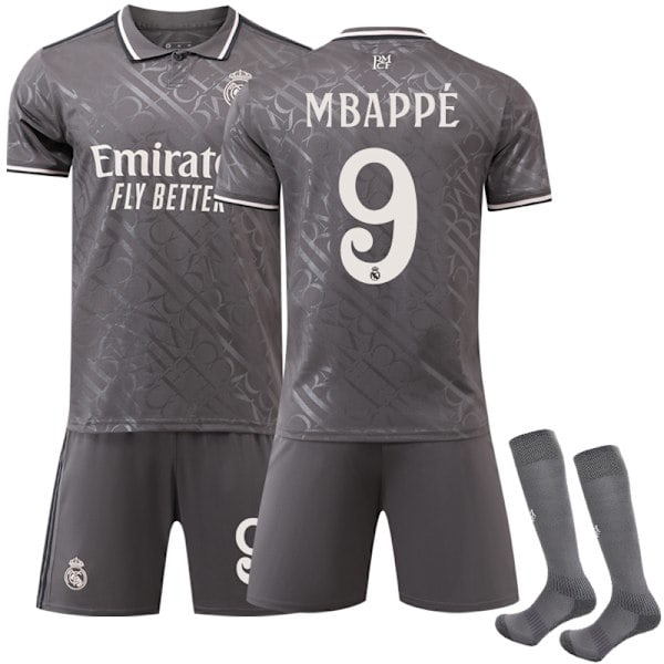 Real Madrid Udebanetrøje Børn & Voksen 2024-2025 Nr. 9 Mbappe 18