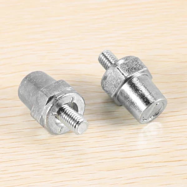 Ett par batteripoler for sidemontering av sinklegering, passer 8 mm positiv (+) eller negativ (-) batteri[co]