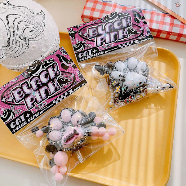 Kawaii Kattesquishies, Kattepoter Mochi Squishy Stressaflastende Squishies_v (YJD) Black and White