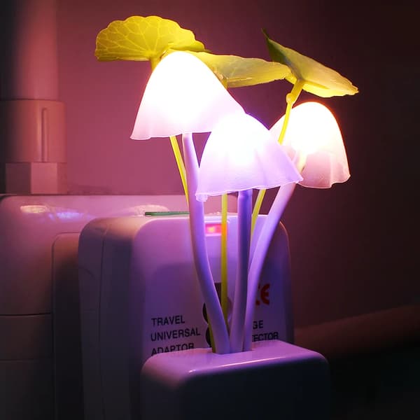 Europeisk Plugg Sensor LED Vakker Lyssensor Romantisk abajur infantil Sopp Nattlys Dreambed Belysning(YJD) EU Plug