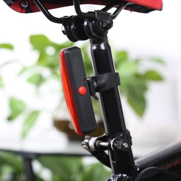 USB-baglygte til cykel - Cykelsikkerhed - USB genopladelig - Rød (YJD)
