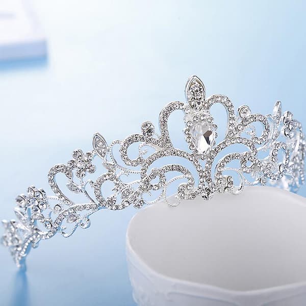 Eleganta bröllopskronor för kvinnor och flickor med strass, söta presenter[YJD] White 1pc