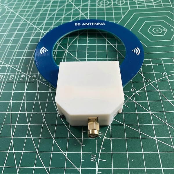 Mini Loop Antenne 9.9khz-181mhz SMA Grensesnitt Sirkulær Antenne Bærbar Antenne for Malachite Mottaker TEF6686 Mottaker[YJD] Blue white