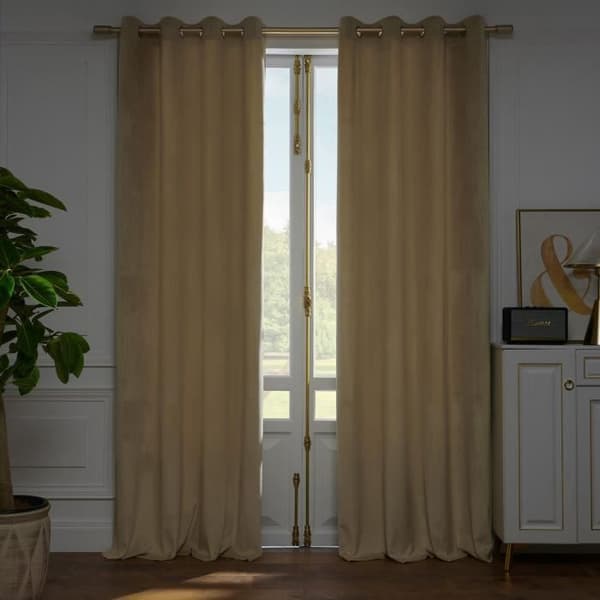 Mørkleggingsgardin - Ikke spesifisert - 132x160cm - Lys beige - Maljer - Termisk isolasjon (YJD)