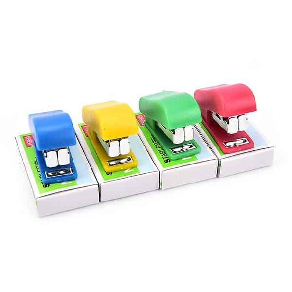 Kontor Student Skola Hem Mini Tecknad Papper Dokument Häftapparat Med Klammers Set[YJD] Random 3.5*1.5cm