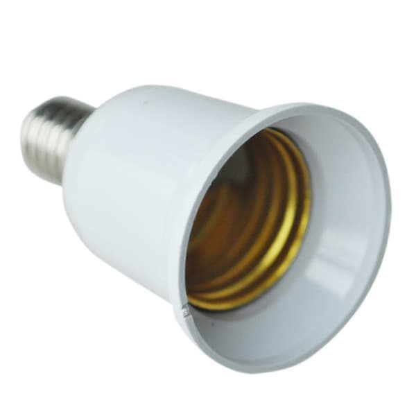 4X E14 til E27 Forlængerbase LED CFL Lampeadapter Konverter Skruefatning