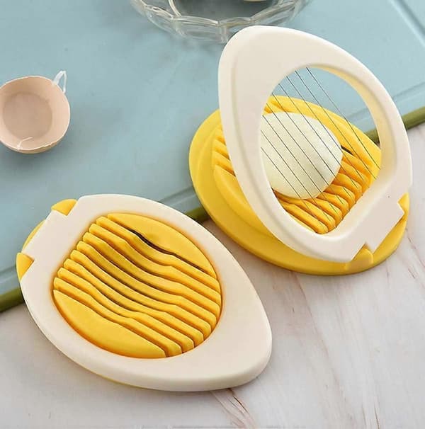 Multifunksjonell eggkutter eggskivedeler, kutter egg, kokte egg, konserverte egg, skinke, bananer, og kutter effektivt i tynne skiver (gul)