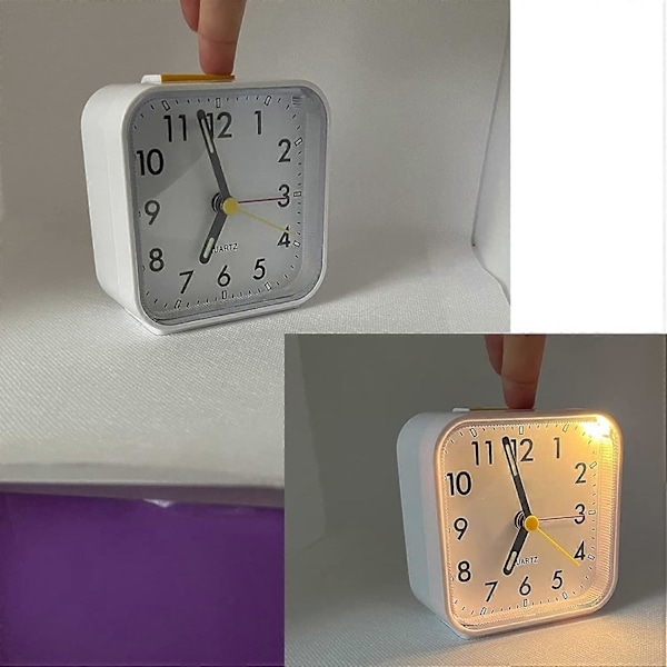 Icke-tickande analog väckarklocka med ljus och snooze-funktion och toppknapp, högt alarm, tyst väckarklocka, batteridriven, barnväckarklocka, port