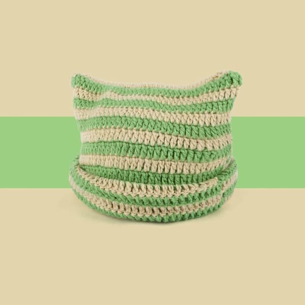 Virkmössor med kattöron, stickad randig varm elastisk vintermössa, beige och grön