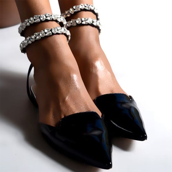 Kvinnor Comfort Flats Sandaler Spetsiga vatten Diamond Evening Party Patent Leather Black 40