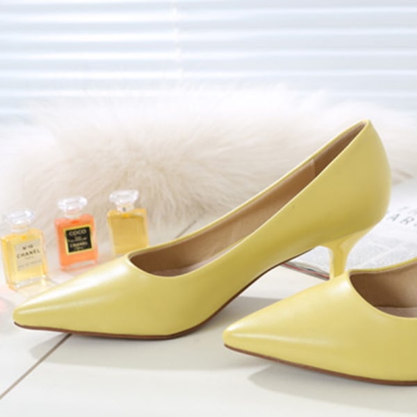 Komfortklänning för kvinnor Mode Kitten Heel Dress Shoes Gul 35