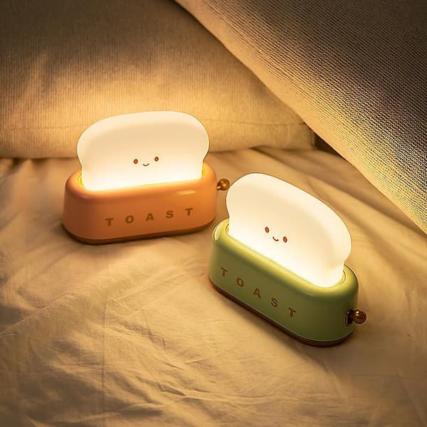 1pcs Creative Toast Night Light, Led Bread Maker Night Light,  Usb Charging, Dimming Bedroom Bedside Sleep Light Red