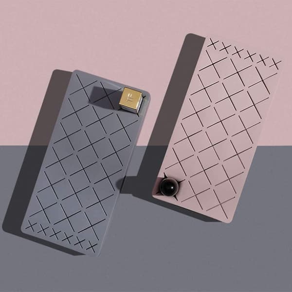 Practical Cosmetics Organizer - Silicone Lipstick Holder Make-up Brush Holder - With 18 Grids - Grey
