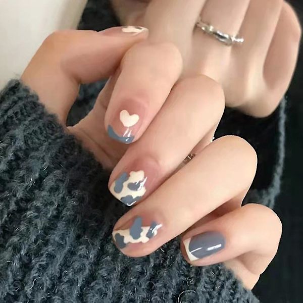 24pcs Short Press On Nails Cow Pattern & Heart Full Coverage Artificial Nails Glue Models