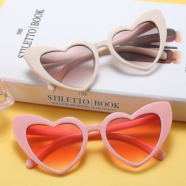 Sydämenmuotoiset aurinkolasit naisille - Vintage kissamalliset retro-lasit Beige frame gradient tea lens