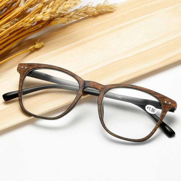 Stilfulde praktiske læsebriller med styrke Brun +1.0
